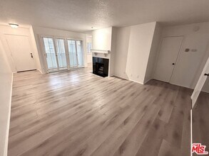 222 7th St in Santa Monica, CA - Building Photo - Building Photo