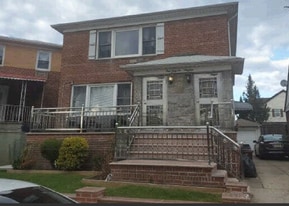 16619 25th Ave, Unit 2nd Floor in Whitestone, NY - Building Photo