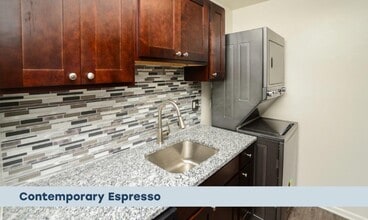 Kingswood Apartments & Townhomes in King of Prussia, PA - Foto de edificio - Building Photo