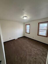 702c E 9th Ave in Tarentum, PA - Building Photo - Building Photo