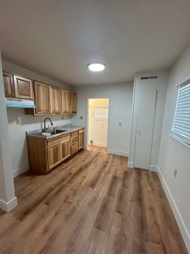 1049 Lodi Ave in South Lake Tahoe, CA - Building Photo - Building Photo