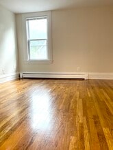 20 Boylston St, Unit #4 in Lowell, MA - Foto de edificio - Building Photo