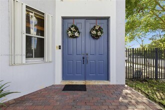 15184 SW 20th St in Miami, FL - Building Photo - Building Photo