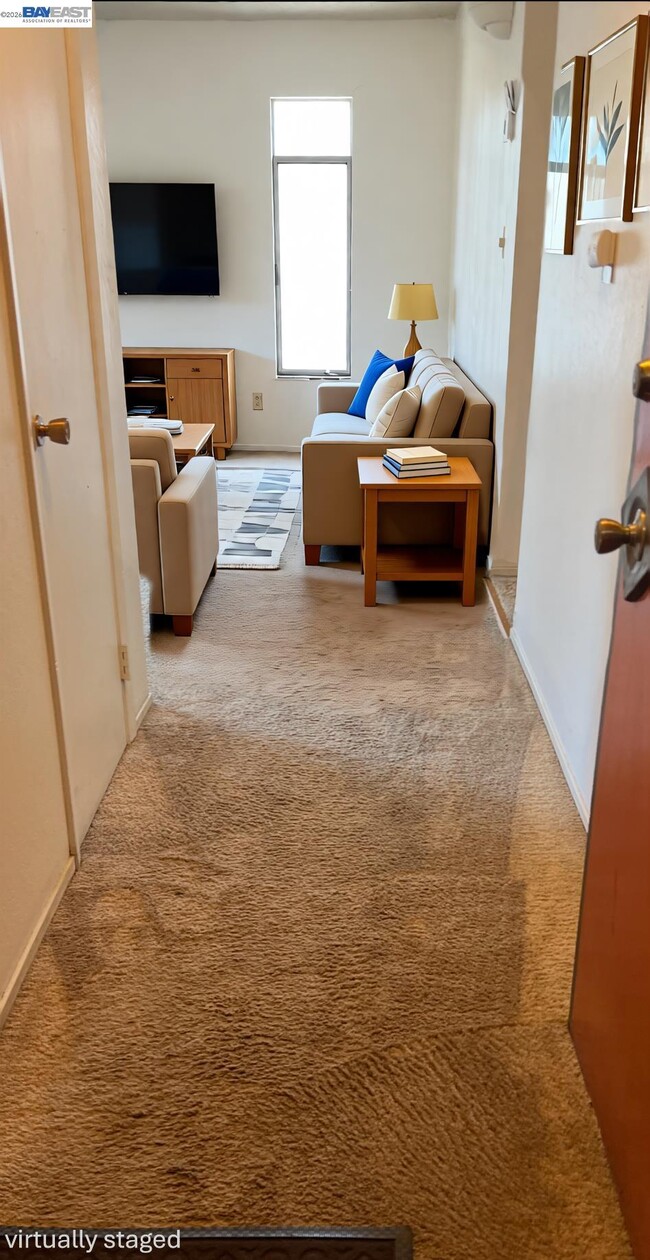 954 F St in Davis, CA - Building Photo - Building Photo