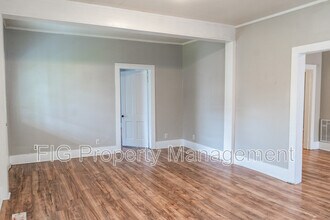 407 W Wheeler St in Rockwood, TN - Building Photo - Building Photo