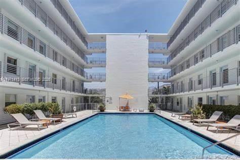 1545 Euclid Ave in Miami Beach, FL - Building Photo - Building Photo