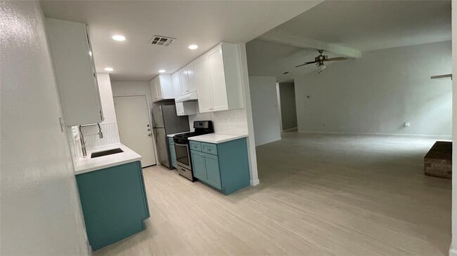 property at 12600 Rampart St