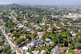 2411 St George St in Los Angeles, CA - Building Photo - Building Photo