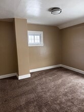 912 Elbon Rd in Cleveland Heights, OH - Building Photo - Building Photo