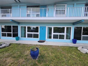 733 NW 30th Ct in Wilton Manors, FL - Building Photo - Building Photo