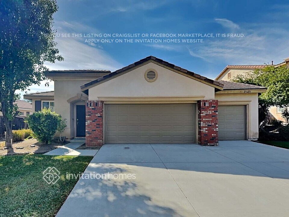 27623 Mangrove St in Murrieta, CA - Building Photo