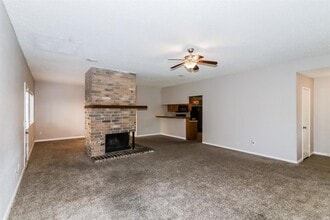 18115 Brooknoll Dr in Houston, TX - Building Photo - Building Photo