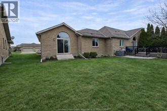 1066 Thurso Way in Windsor, ON - Building Photo - Building Photo