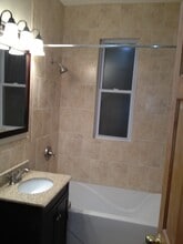 8615 S Colfax Ave, Unit 8615-1 in Chicago, IL - Building Photo - Building Photo