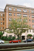 1999 Commonwealth Ave, Unit 24 in Boston, MA - Building Photo