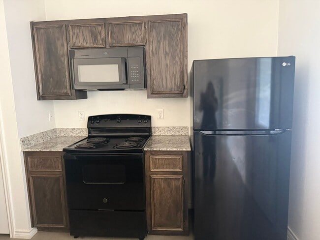 1801 Emma Naylor Ct in Harker Heights, TX - Building Photo - Building Photo