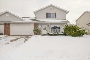 1602 S Campbell Trail in Sioux Falls, SD - Building Photo