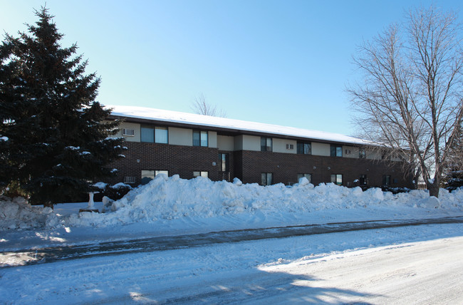 Hillcrest Apartments in Loretto, MN - Building Photo - Building Photo