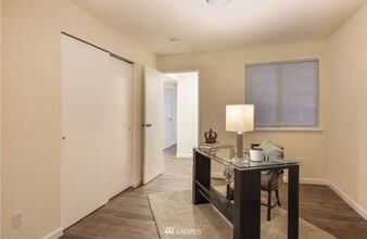 23411 102nd Ave SE in Kent, WA - Building Photo - Building Photo