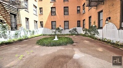 WEST 45 STREET in New York, NY - Building Photo - Building Photo