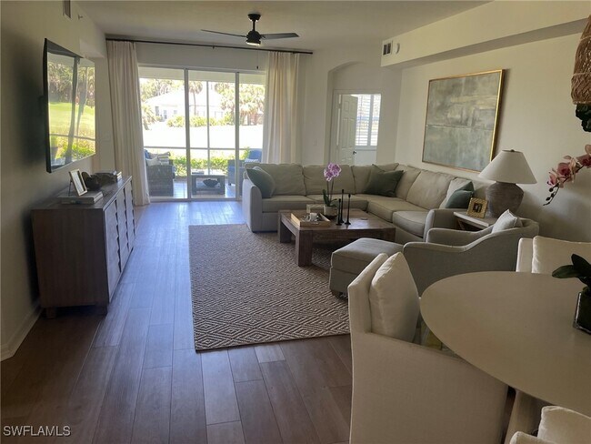 1630 Winding Oaks Way in Naples, FL - Building Photo - Building Photo
