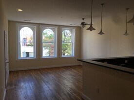 209 E Main St, Unit A