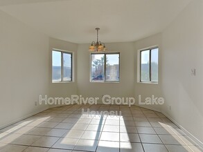 1285 Tanqueray Dr in Lake Havasu City, AZ - Building Photo - Building Photo