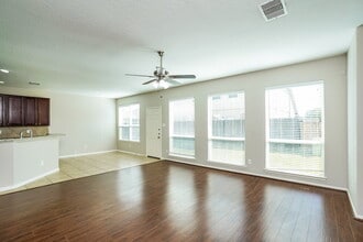 4258 Wells Mark Dr in Humble, TX - Building Photo - Building Photo