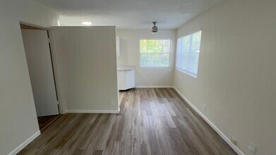 217 SW 11th Ct, Unit #2 in Fort Lauderdale, FL - Building Photo - Building Photo