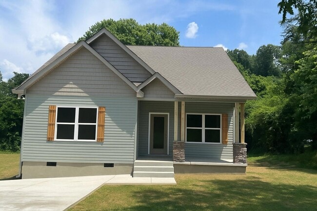 property at 3912 Meadow Ln
