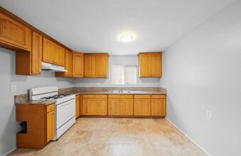 2232-2234 Santa Fe Ave. in Long Beach, CA - Building Photo - Building Photo