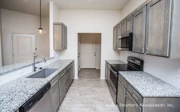 1108 N 7th St in Wolfforth, TX - Building Photo - Building Photo