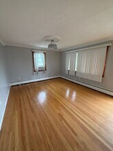 46 Edgecomb St in Hamden, CT - Building Photo - Building Photo