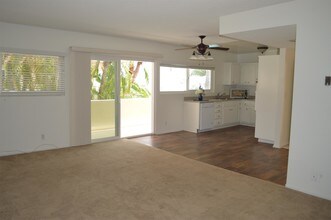 2161 W 25th St-Unit -19 in Los Angeles, CA - Building Photo - Building Photo