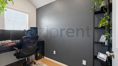 20934 Cropani Shadow Dr in New Caney, TX - Building Photo - Building Photo