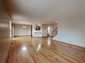 2263 N Arapahoe Trail in Round Lake Heights, IL - Building Photo - Building Photo