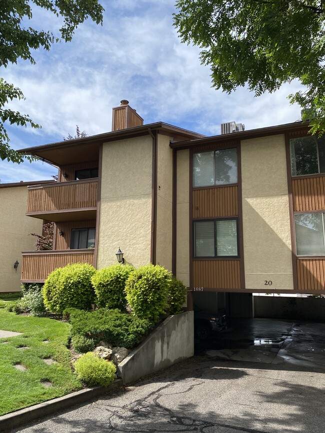 1087 Countrywoods Cir in Midvale, UT - Building Photo - Building Photo