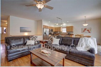 238 Wind Stone Dr in Madison, WI - Building Photo - Building Photo