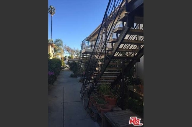 1420 17th St in Santa Monica, CA - Building Photo - Building Photo