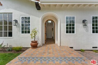 9005 Rosewood Ave in West Hollywood, CA - Building Photo - Building Photo