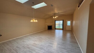 6911 Pinecrest Ave in Odessa, TX - Building Photo - Building Photo