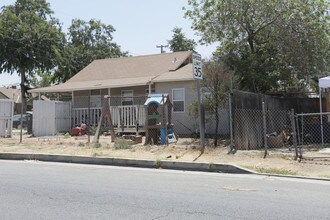 737 W Brockton Ave in Redlands, CA - Building Photo - Building Photo