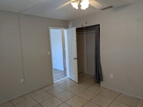 5609 20th St W in Bradenton, FL - Building Photo - Building Photo