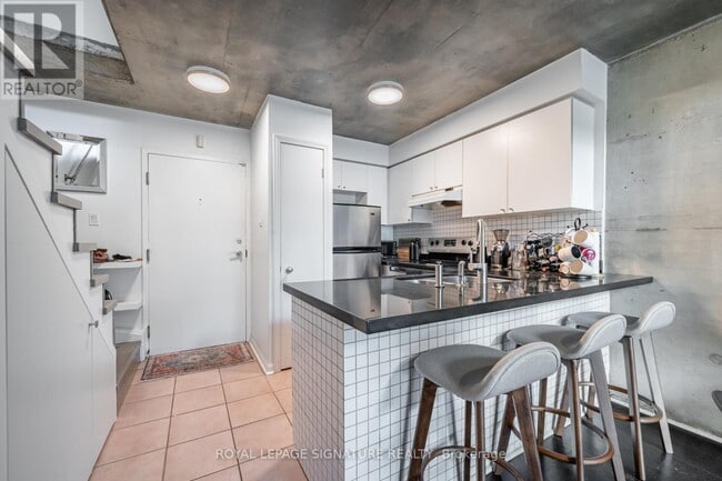 954 King St W in Toronto, ON - Building Photo - Building Photo