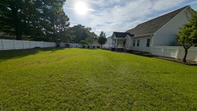 102 Bridge Dr in Princeton, NC - Building Photo - Building Photo