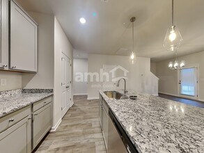 3120 Emberly Dr in Roebuck, SC - Foto de edificio - Building Photo