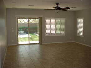 3807 East Ember Glow Way in Phoenix, AZ - Building Photo - Building Photo