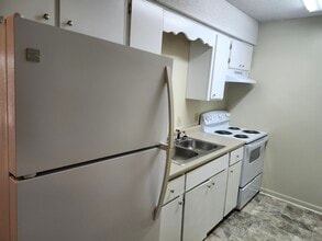 31 6th St in Shalimar, FL - Building Photo - Building Photo