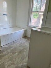 2314 S Burdick St in Kalamazoo, MI - Building Photo - Building Photo