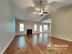189 Crystal Creek Dr in Clayton, NC - Building Photo - Building Photo